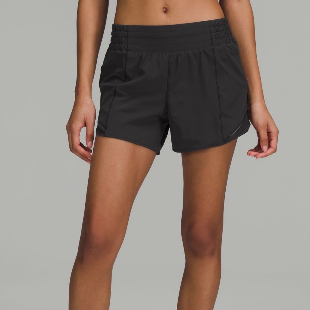 Lululemon Hotty Hot 4in. shorts